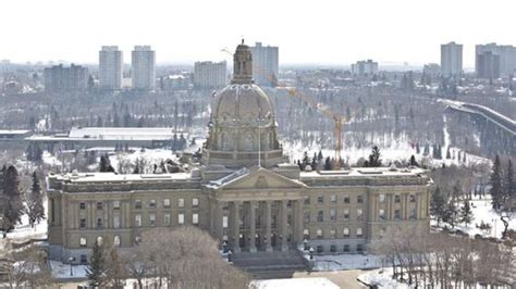 Economy, crime, health care: A look at top issues in the Alberta election campaign
